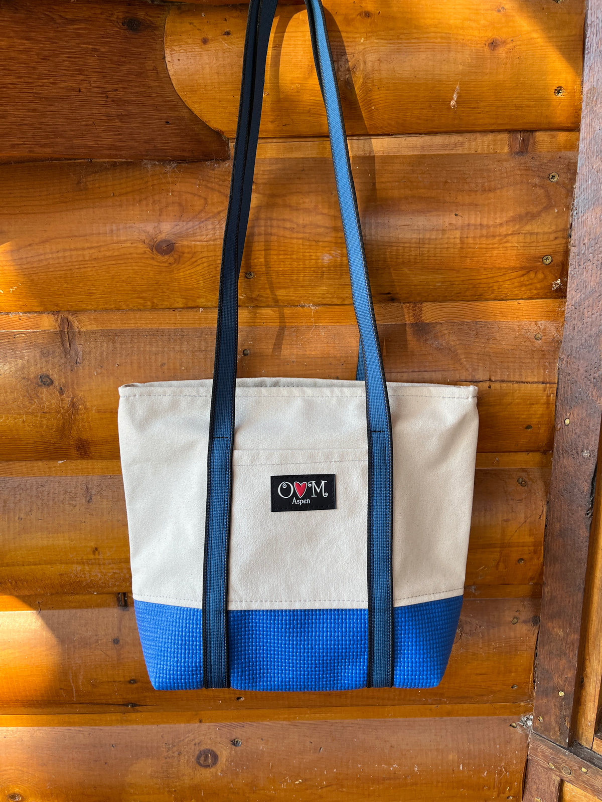 Canvas Zip Tote-Blue