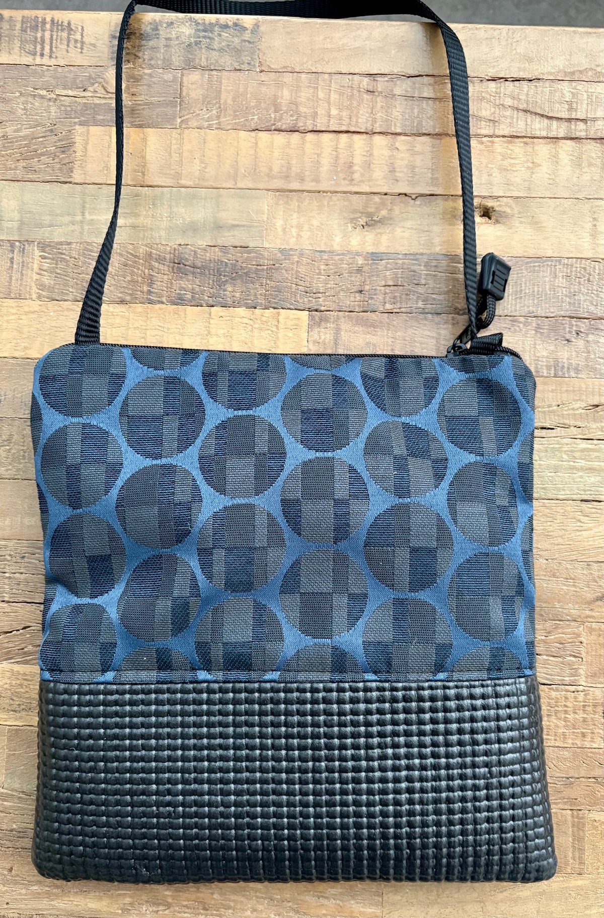 Stella Black Cross Body Purse-Blue Circles